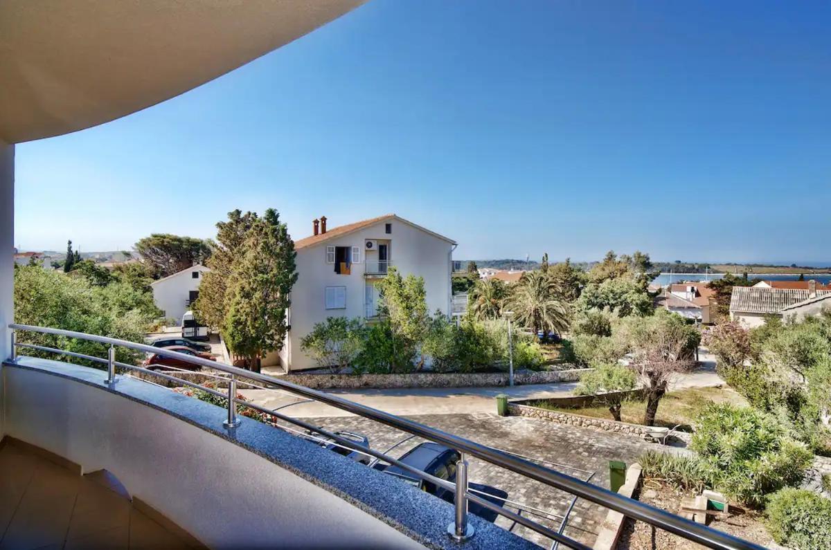 Avada Premium Apartment Novalja Exterior foto