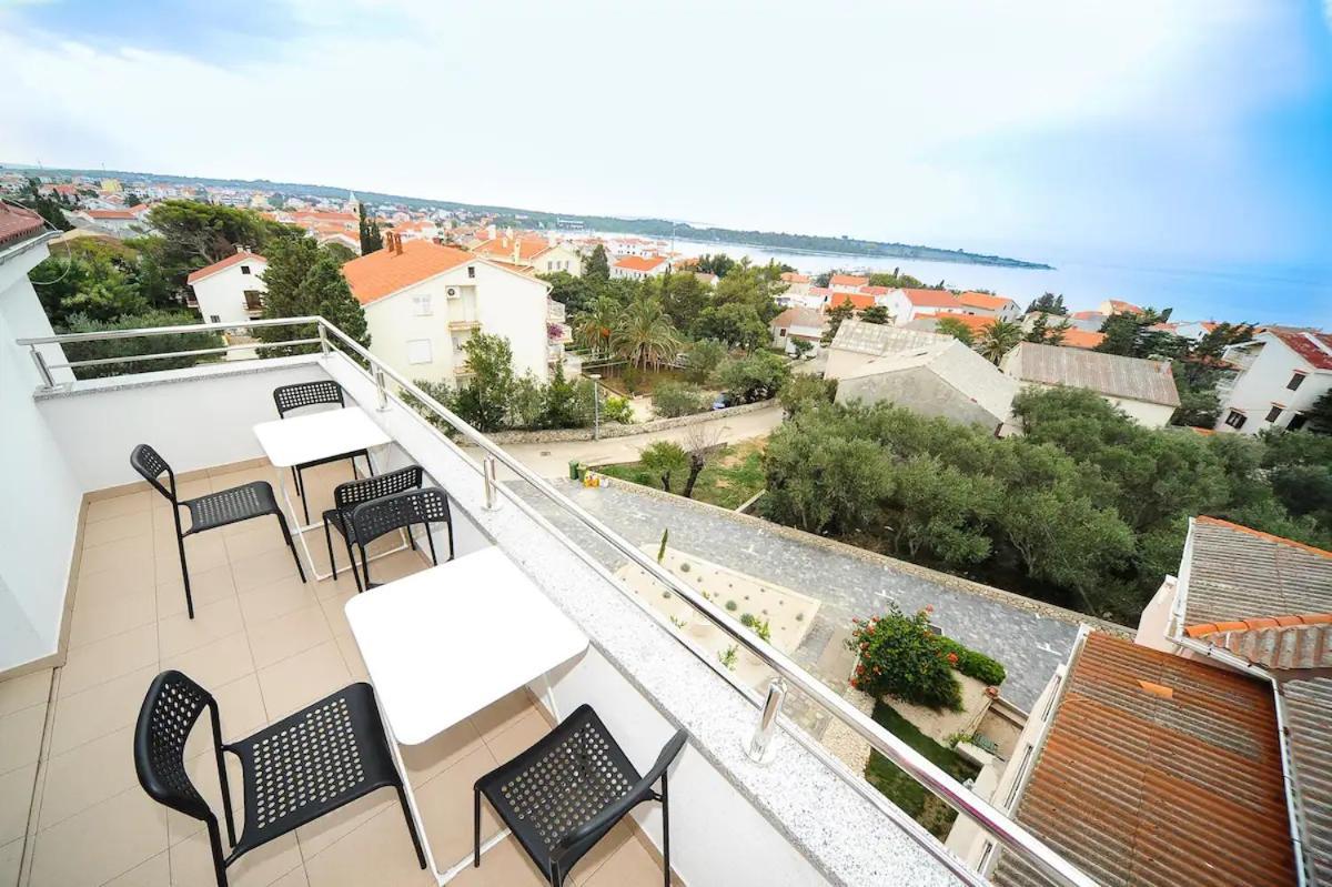 Avada Premium Apartment Novalja Exterior foto