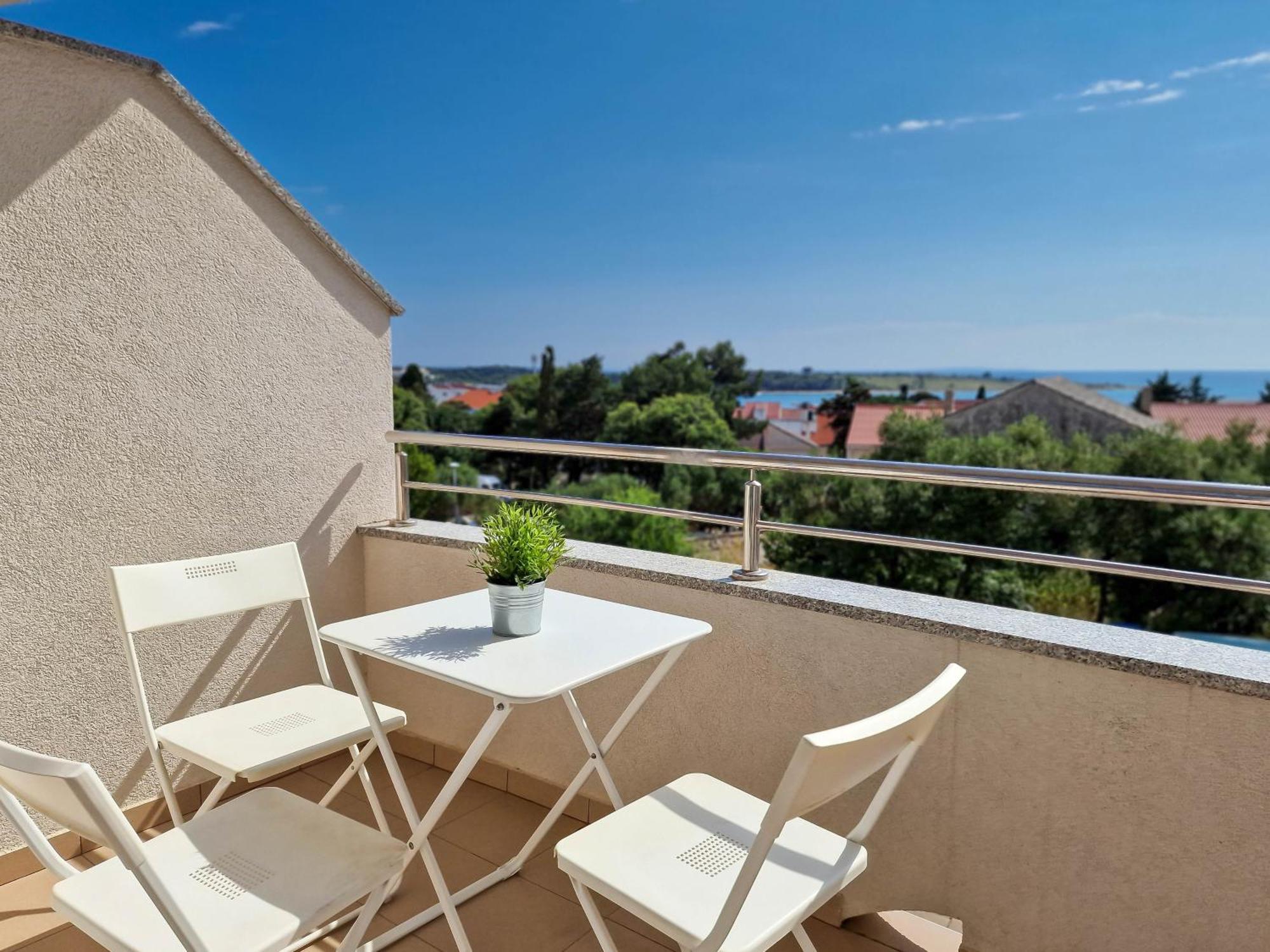 Avada Premium Apartment Novalja Exterior foto